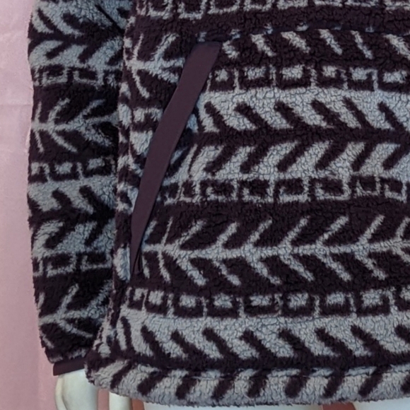 The North Face Purple Printed Campshire 2.0 Pullover Hoodie Jacket size Small - Picture 3 of 9